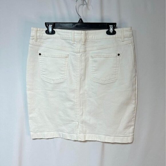 Woman’s LLBEAN favourite fit white denim skirt. Size 14. Stretch fit with pocket - Picture 4 of 10